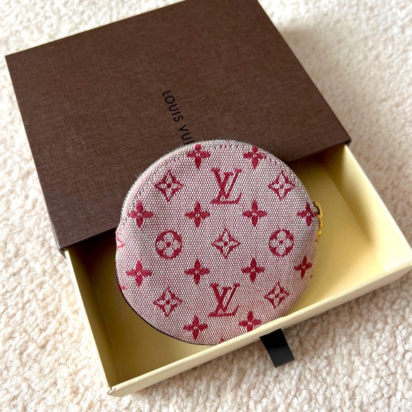 Authentic LOUIS VUITTON Red Monogram Mini Lin Canvas Round Coin Purse - Picture 1 of 6